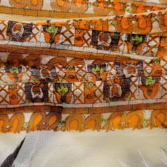 Vintage Colorful Bird Print Fabric - Picture 10 of 11